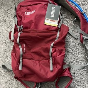 Women’s Camelbak RimRunner X20 brand new with tags